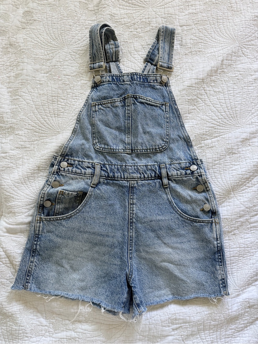 Pacsun Overalls Shorts women’s
- Light Blue